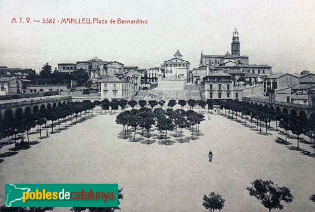 Manlleu - Plaça de Fra Bernadí. Inicis segle XX