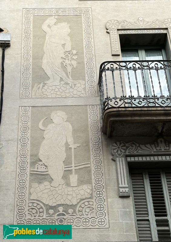 Manlleu - Carrer del Pont, 29 (Foto: Albert Esteves, 2023) Manlleu - Carrer del Pont, 29