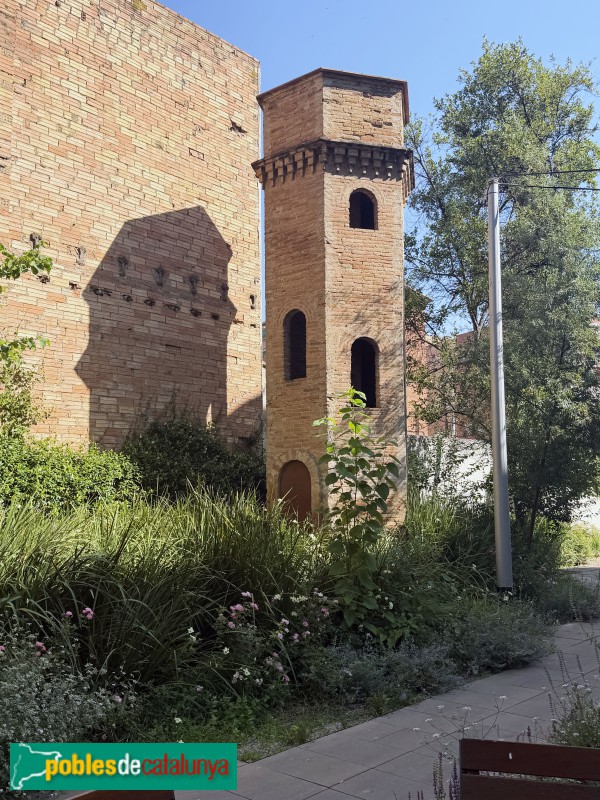 Sant Andreu de la Barca - Casa Pedemonte. torre amb dipòsit d'aigua