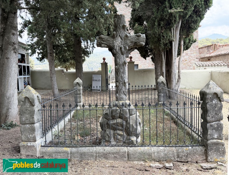 Sant Martí de Centelles - Sepulcre de la família Sentias