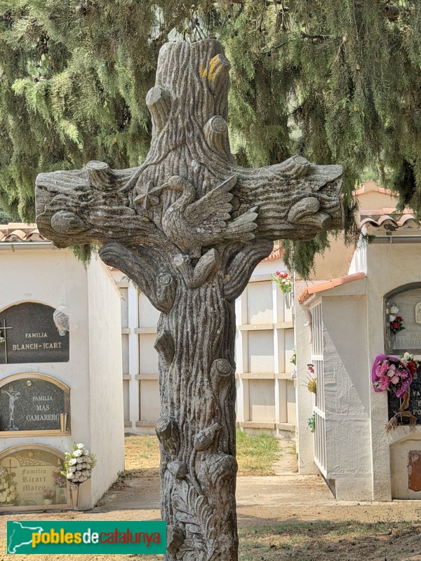 Sant Martí de Centelles - Sepulcre de la família Sentias