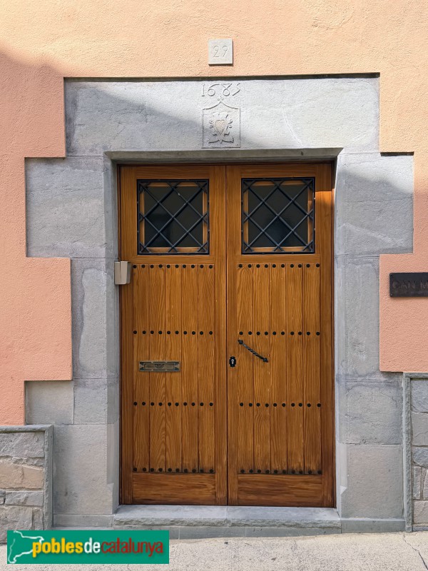 Sant Pere de Torelló - Portal de 1685