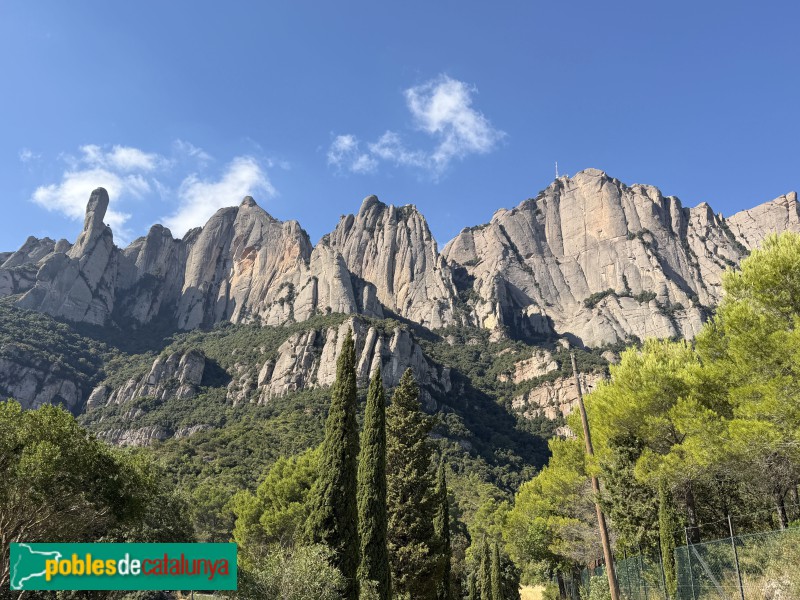 Marganell - El massís de Montserrat des de Sant Benet (Foto: Albert Esteves, 2026) Marganell - El massís de Montserrat des de Sant Benet