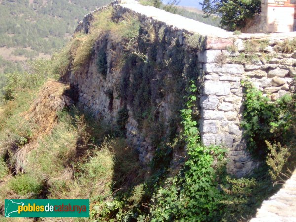 Bellver - Muralles (Foto: Albert Esteves, 2006) Bellver - Muralles