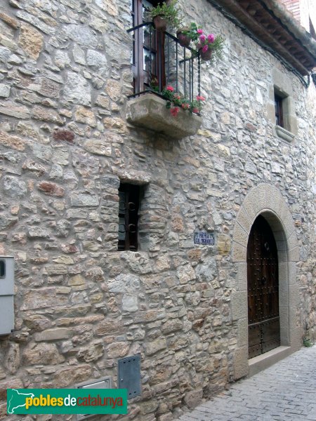 Collbató -Cal Migradet (Foto: Albert Esteves, 2006) Collbató -Cal Migradet