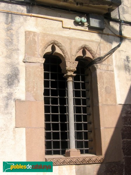 Castellví de Rosanes - Miralles (Foto: Albert Esteves, 2006) Castellví de Rosanes - Miralles