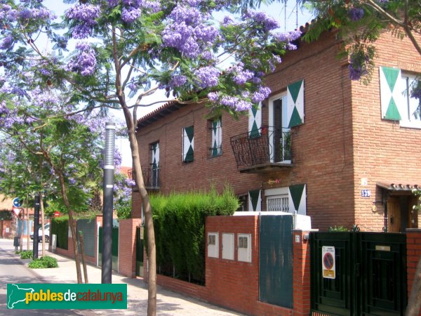 El Prat - Cases de la Seda (Foto: Albert Esteves, 2006) El Prat - Cases de la Seda