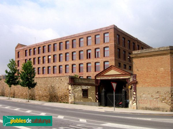 Colònia Güell - Recinte industrial (Foto: Albert Esteves, 2006) Colònia Güell - Recinte industrial