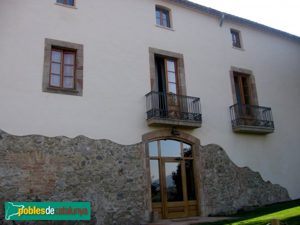 Sant Esteve Sesrovires - Can Julià de la Riera (Foto: Albert Esteves, 2006) Sant Esteve Sesrovires - Can Julià de la Riera