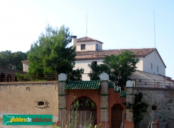 Sant Esteve Sesrovires - Can Julià de la Riera (Foto: Albert Esteves, 2006) Sant Esteve Sesrovires - Can Julià de la Riera