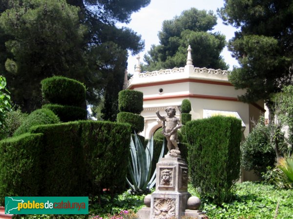 Sant Feliu de Llobregat - Torre Pins d'Or (Foto: Albert Esteves, 2006) Sant Feliu de Llobregat - Torre Pins d'Or