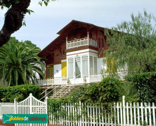 Vilassar de Mar - Can Lari (Foto: Josep Maria Ardèvol, 1996) Vilassar de Mar - Can Lari